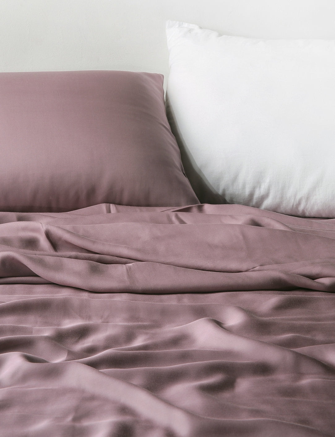 Solid Color Egyptian Cotton Luxury Bedding Set 400TC Long Staple Pima Sateen Weave in Twilight Mauve