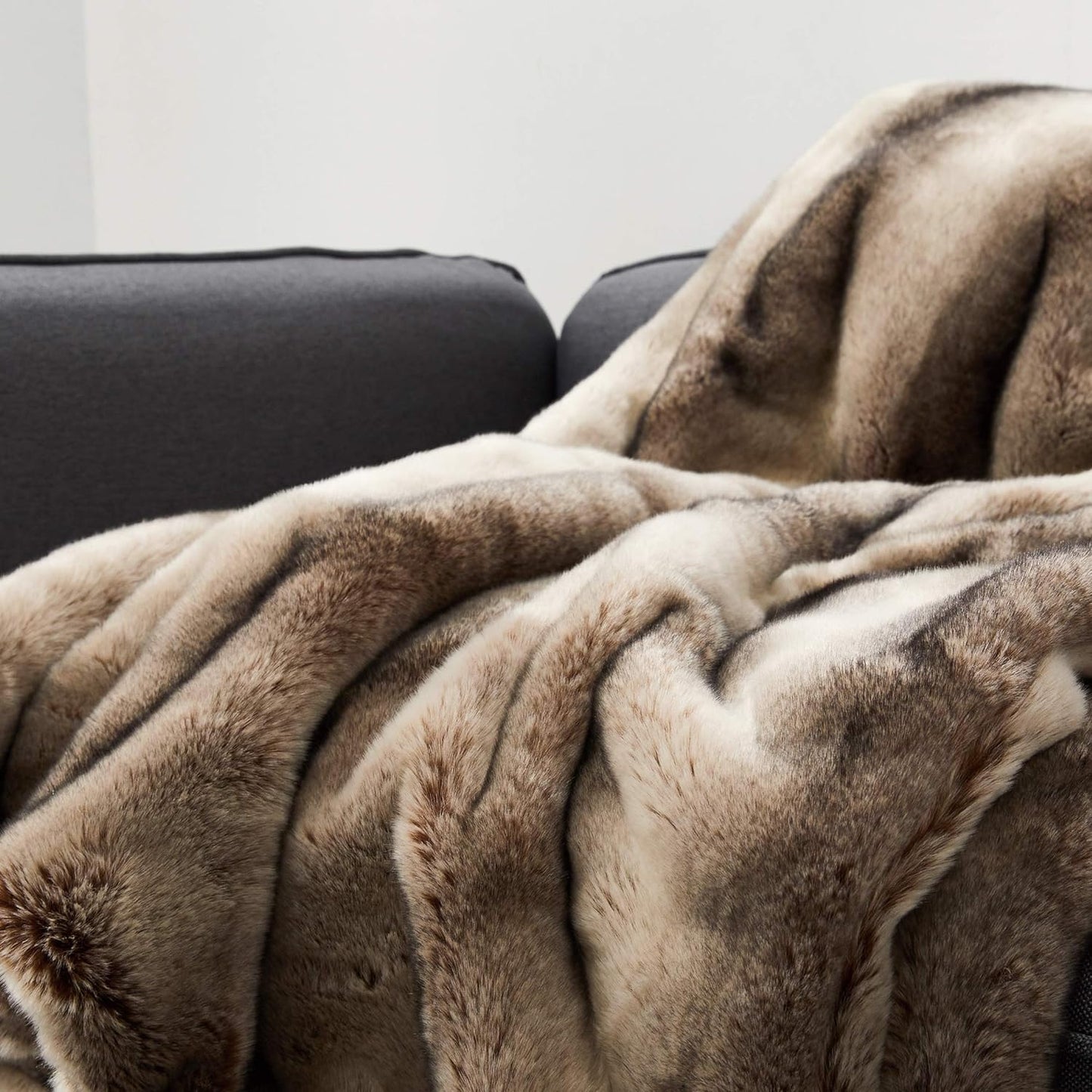 Reversible Chinchilla Faux Fur Throw Blanket Mocha Tan