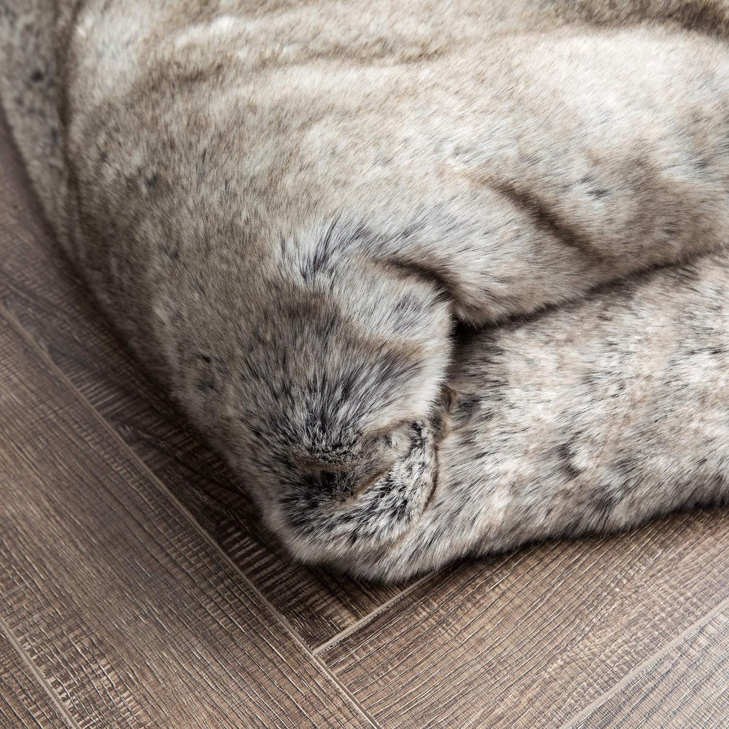 Luxury Oversized Faux Fur Throw Blanket Timberwolf