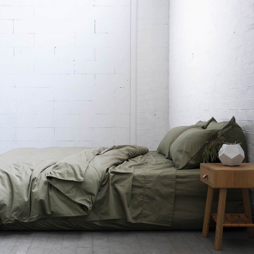 Solid Color Egyptian Cotton Luxury Bedding Set 400TC Long Staple Pima Sateen Weave in Olive