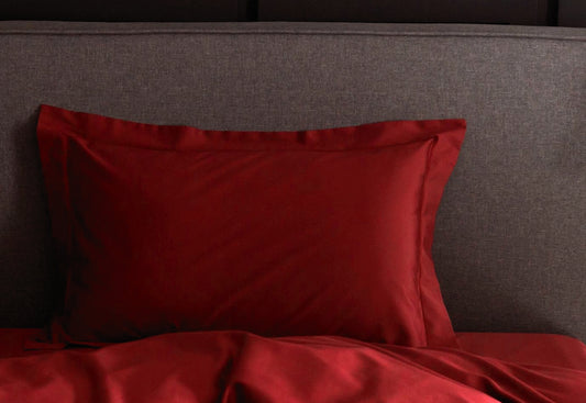 Solid Color Egyptian Cotton Luxury Bedding Set 400TC Long Staple Pima Sateen Weave in Perfect Red