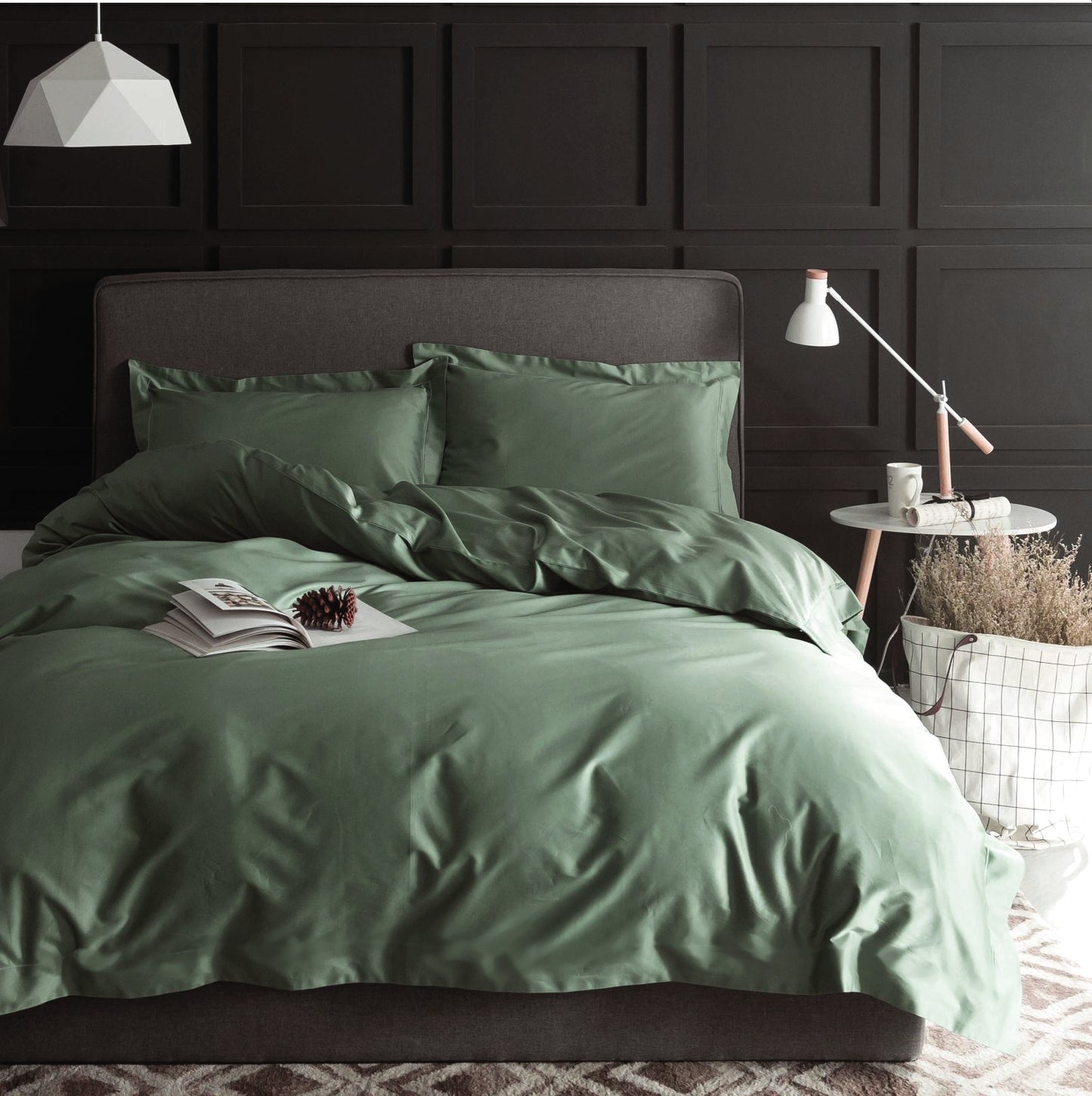 Eikei Egyptian Cotton Luxury Bedding Set in Woodland Green