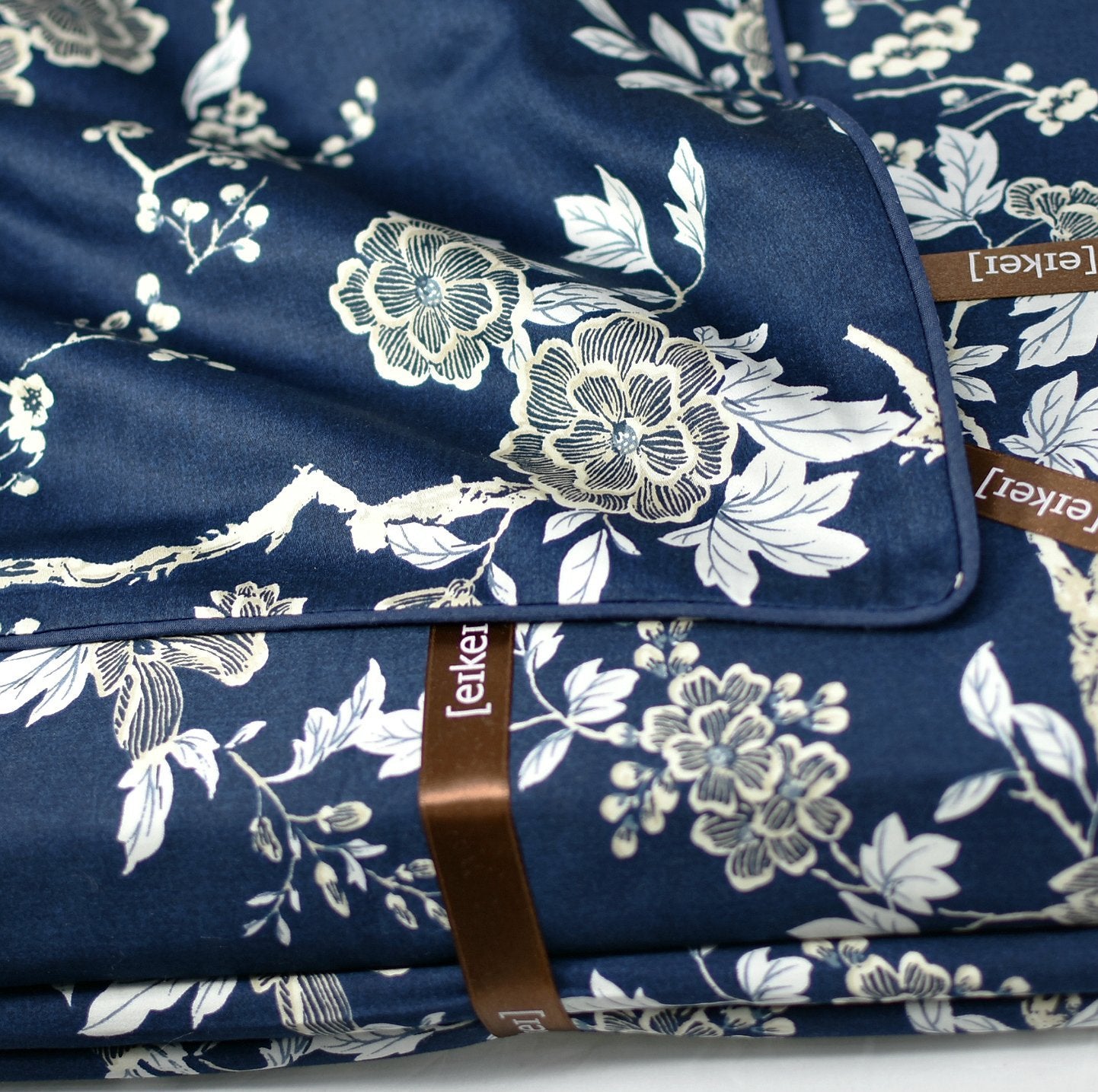 Copripiumino Eikei 3 Pezzi In Cotone 400 Fili – Stile Chinoiserie Con Fiori Di Mandorla, Giallo, Misura Matrimoniale 233x226 Cm, 2 Federe 50x66 Cm