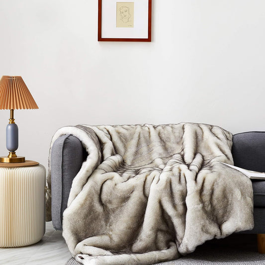 Arctic Wolf Faux Fur Oversized Throw Blanket White Tipped