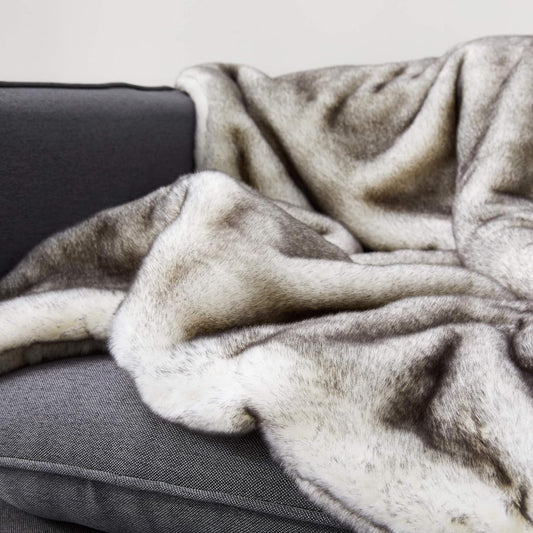 Arctic Wolf Faux Fur Oversized Throw Blanket White Tipped
