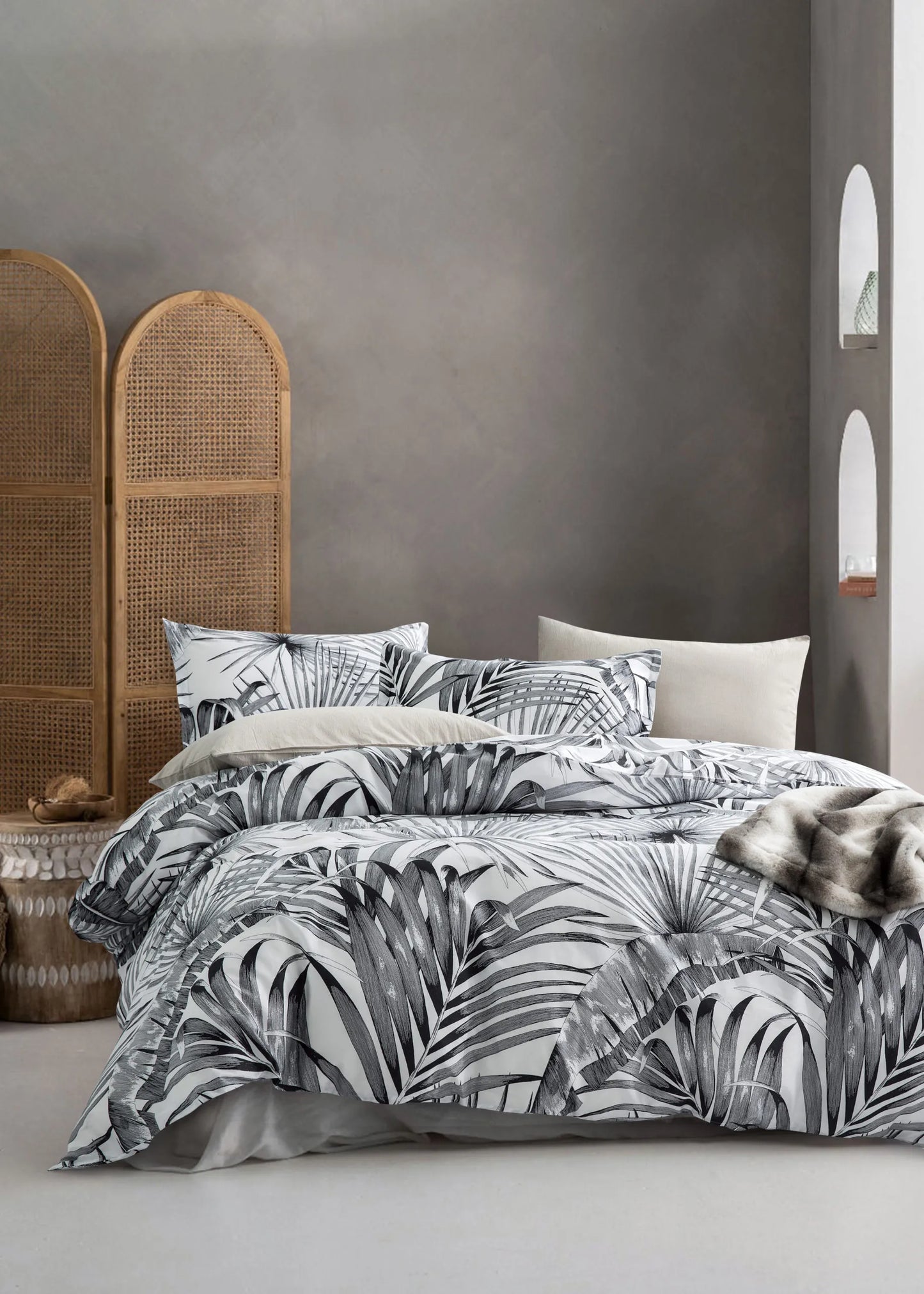 Vintage Retro Mod Mid Century Modern Tropical Print Duvet Cover Set Palm Leaves Black and White